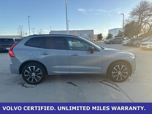 2025 Volvo XC60 B5 Plus