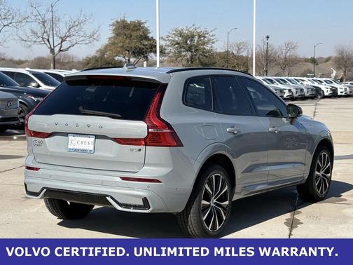 2025 Volvo XC60 B5 Plus