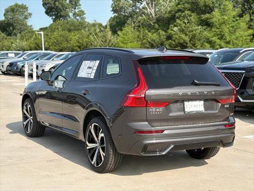 2025 Volvo XC60 B5 Ultra