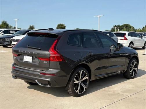 2025 Volvo XC60 B5 Ultra