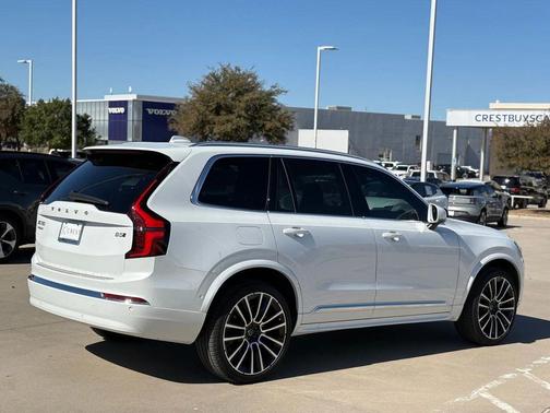 Crystal White 2026 Volvo XC90 B5 Plus 7-Seater
