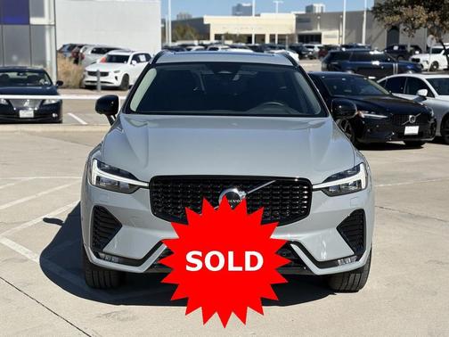 2025 Volvo XC60 B5 Plus