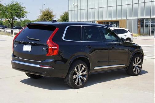 2024 Volvo XC90 B6 Plus Bright Theme
