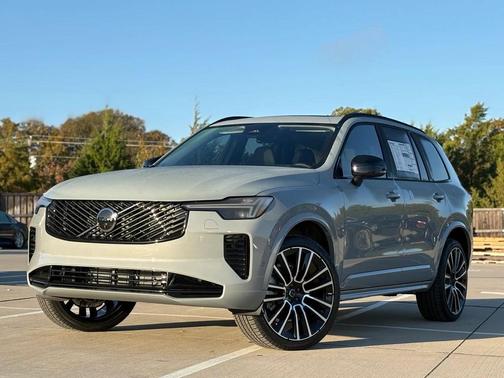 2026 Volvo XC90 B6 Ultra Dark Theme 7-Seater