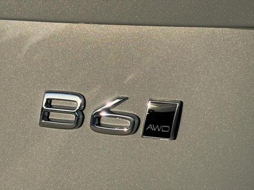 2026 Volvo XC90 B6 Ultra Dark Theme 7-Seater