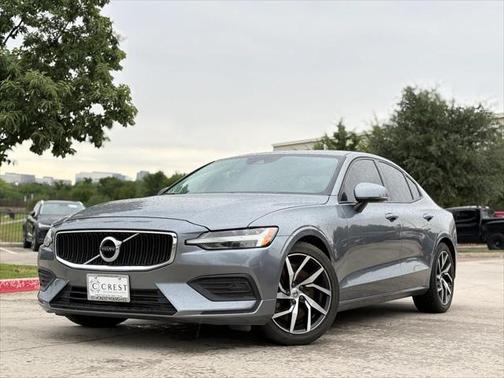 2019 Volvo S60 T6 Momentum