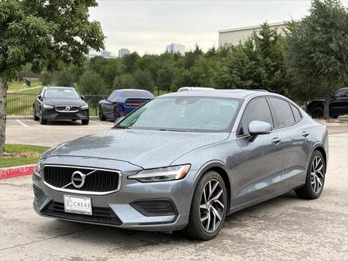 2019 Volvo S60 T6 Momentum