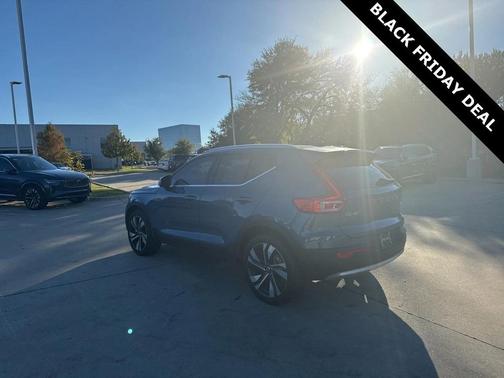 2023 Volvo XC40 Ultimate