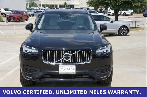 2022 Volvo XC90 T6 Momentum