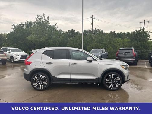 Silver Dawn Metallic 2023 Volvo XC40 B5 Plus Bright Theme