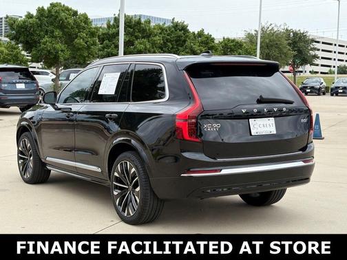 Onyx Black Metallic 2025 Volvo XC90 Plus