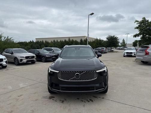Onyx Black Metallic 2025 Volvo XC90 Plus