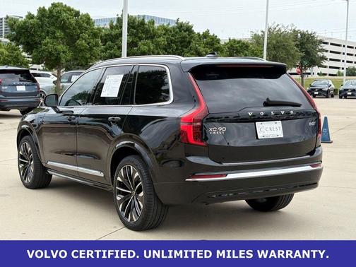 Onyx Black Metallic 2025 Volvo XC90 Plus