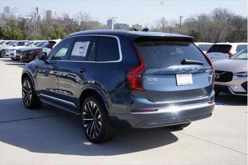 2025 Volvo XC90 Plug-In Hybrid T8 (2025.5) Plus 7-Seater