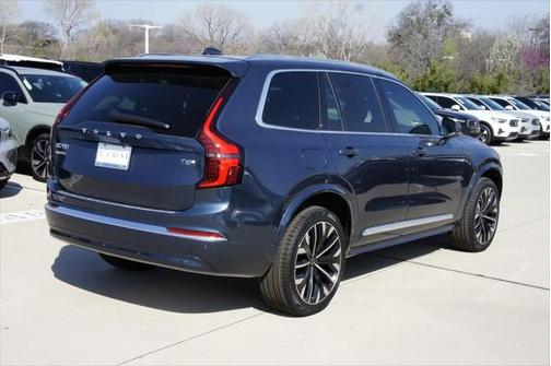 2025 Volvo XC90 Plug-In Hybrid T8 (2025.5) Plus 7-Seater