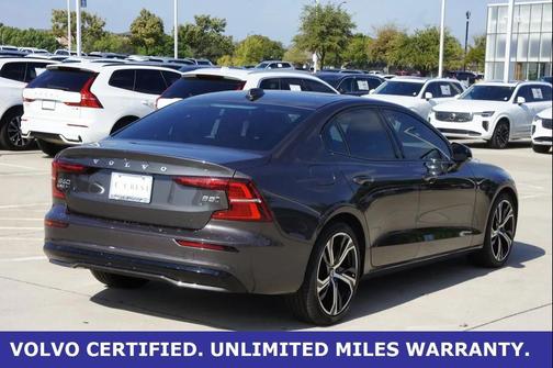 2025 Volvo S60 B5 AWD