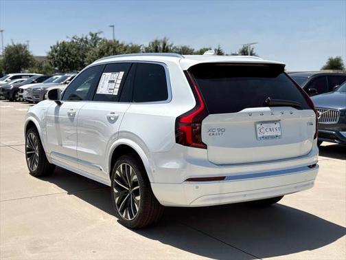 2025 Volvo XC90 Plug-In Hybrid T8 (2025.5) Plus 7-Seater