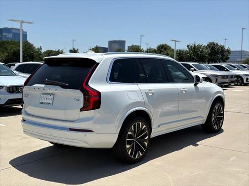 2025 Volvo XC90 Plug-In Hybrid T8 (2025.5) Plus 7-Seater