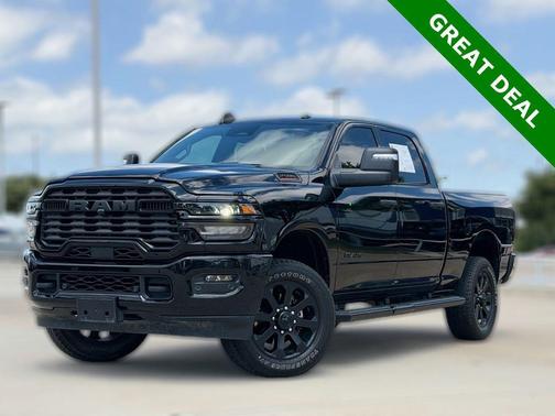 Diamond Black Crystal Pearlcoat 2025 RAM 2500 Big Horn Night Edition Plus Group