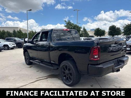 Diamond Black Crystal Pearlcoat 2025 RAM 2500 Big Horn Night Edition Plus Group