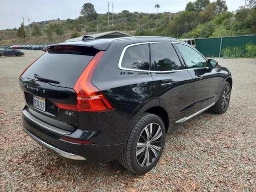 2022 Volvo XC60 B6 Inscription
