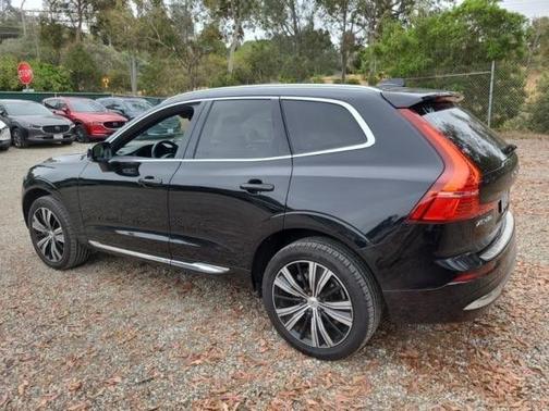 2022 Volvo XC60 B6 Inscription