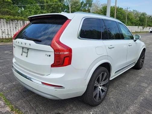 2022 Volvo XC90 T6 Inscription