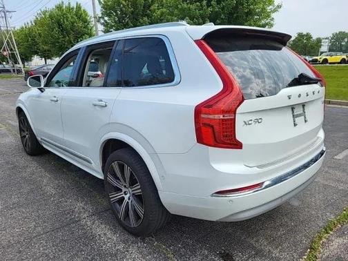 2022 Volvo XC90 T6 Inscription