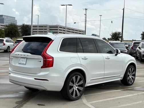 2022 Volvo XC90 T6 Inscription
