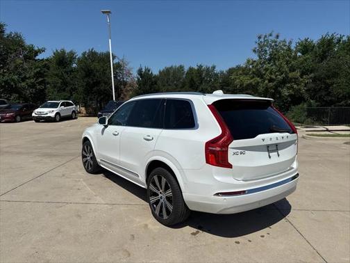 2022 Volvo XC90 T6 Inscription