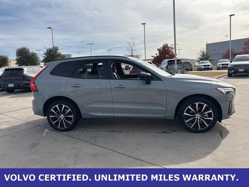 2025 Volvo XC60 B5 Plus