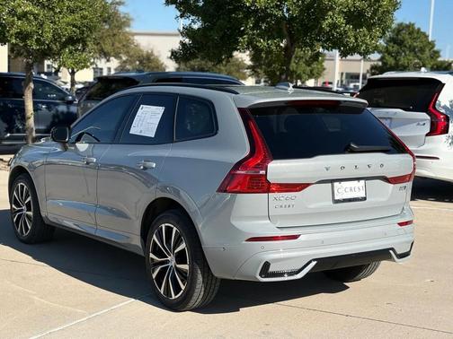 2025 Volvo XC60 B5 Plus