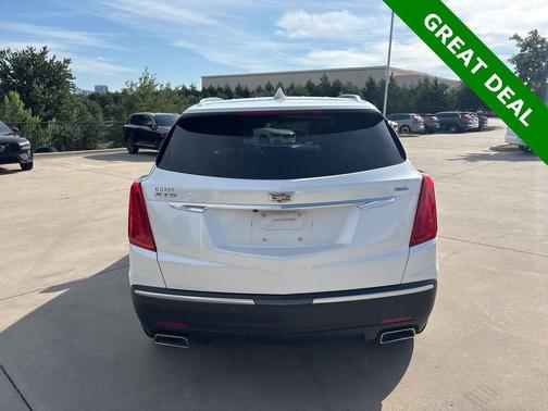 Crystal White Tricoat 2018 Cadillac XT5 Base