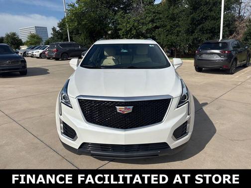 Crystal White Tricoat 2018 Cadillac XT5 Base