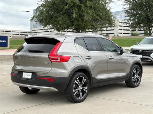 2022 Volvo XC40 T5 Inscription