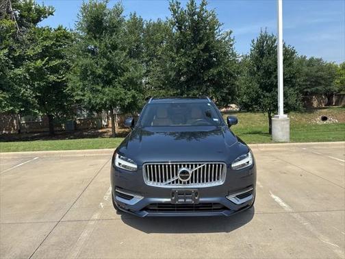 2022 Volvo XC90 T6 Inscription