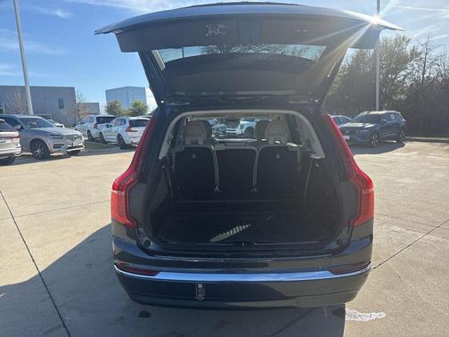 2023 Volvo XC90 B6 Plus 7-Seater