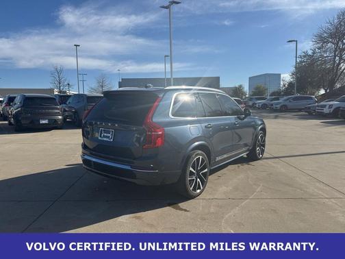 Denim Blue Metallic 2023 Volvo XC90 B6 Plus 7-Seater
