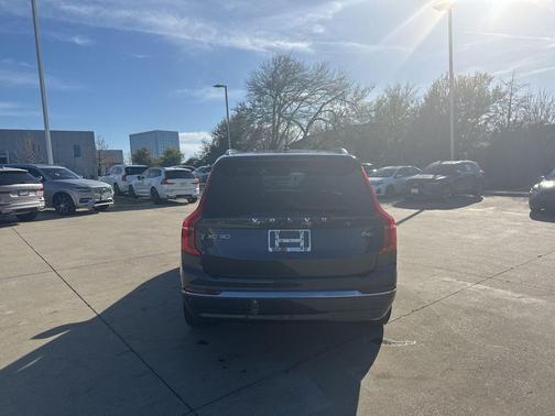 2023 Volvo XC90 B6 Plus 7-Seater