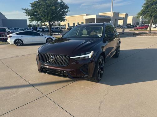 Mulberry 2026 Volvo XC60 B5 Ultra