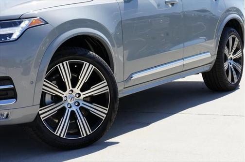 2025 Volvo XC90 B6 Plus 7-Seater