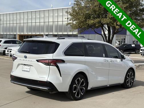 2025 Toyota Sienna Platinum