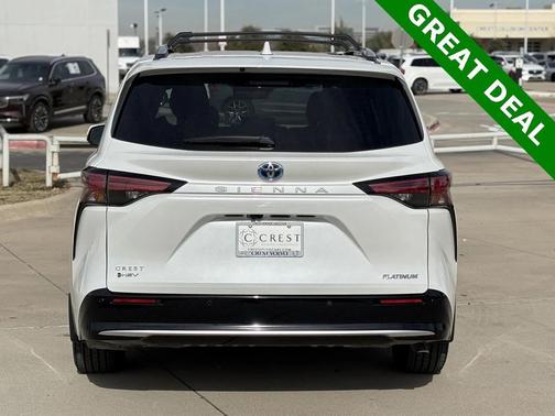 2025 Toyota Sienna Platinum