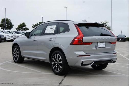 2025 Volvo XC60 B5 Core