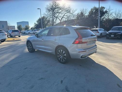 2025 Volvo XC60 B5 AWD