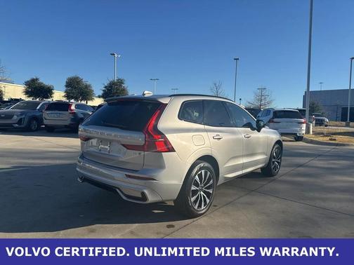 2025 Volvo XC60 B5 AWD