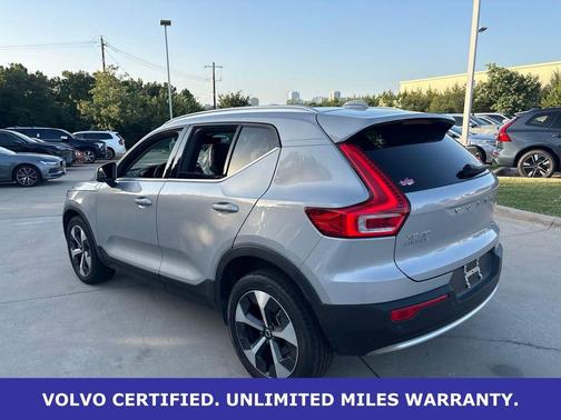Silver Dawn Metallic 2024 Volvo XC40 B5 Plus Bright Theme