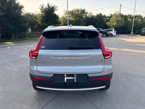 Silver 2024 Volvo XC40 B5 Plus Bright Theme
