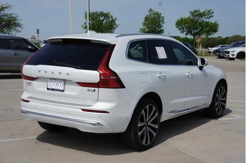 2023 Volvo XC60 B6 Ultimate Bright Theme