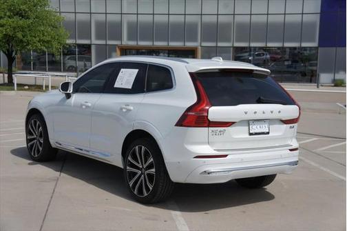 2023 Volvo XC60 B6 Ultimate Bright Theme